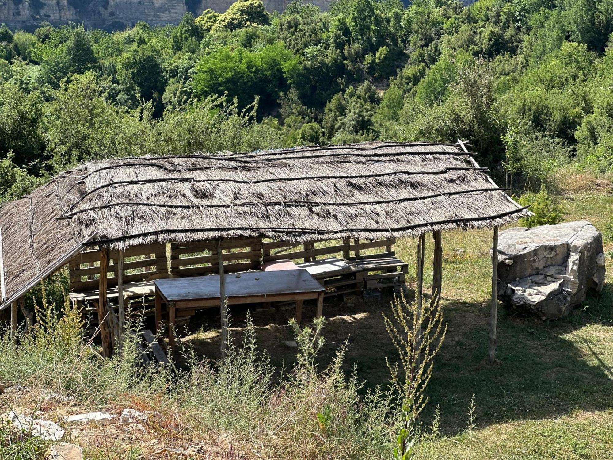 فندق Camping Lekdushi - Shehu Tepelene المظهر الخارجي الصورة