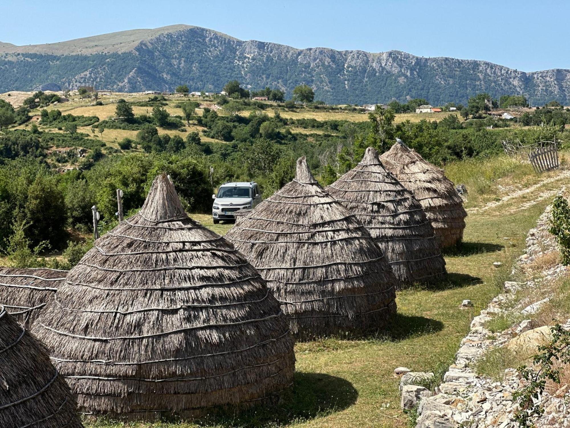 فندق Camping Lekdushi - Shehu Tepelene المظهر الخارجي الصورة